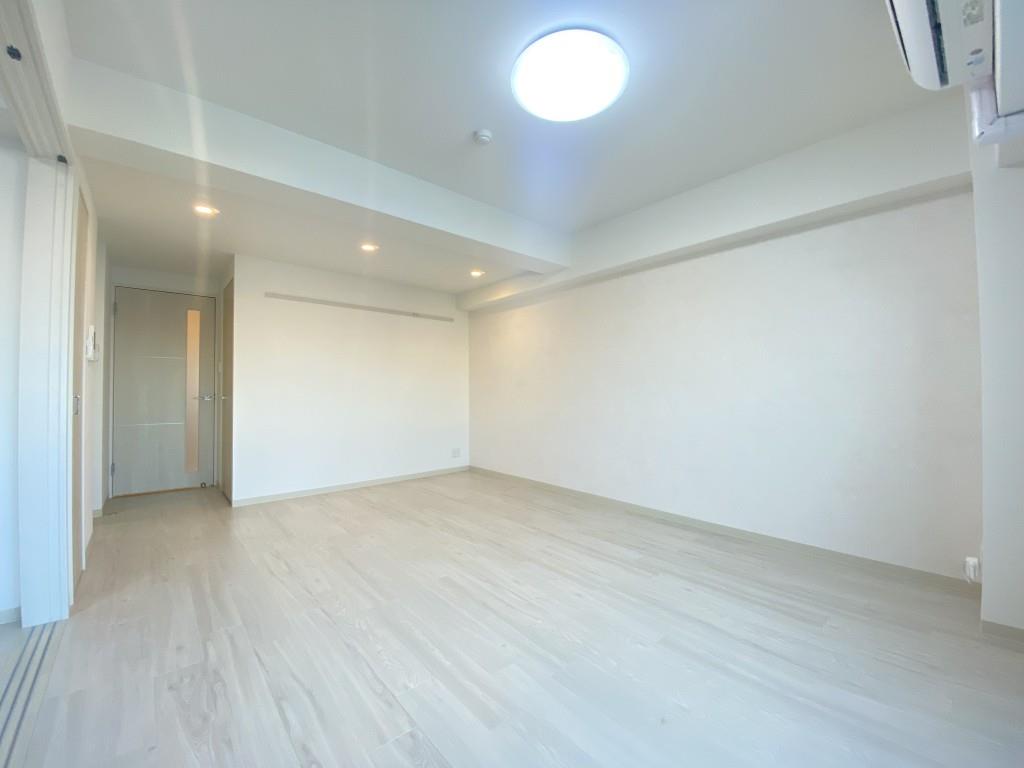 イニシオ山水 リビング