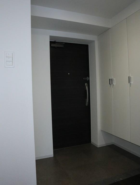 セイワパレス丸の内駅前 玄関