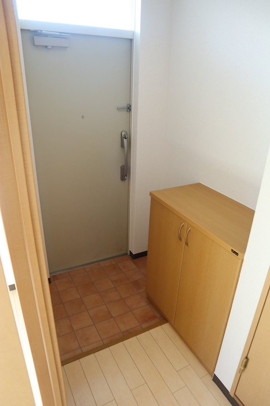 ネオ　ビヤンⅡ 玄関