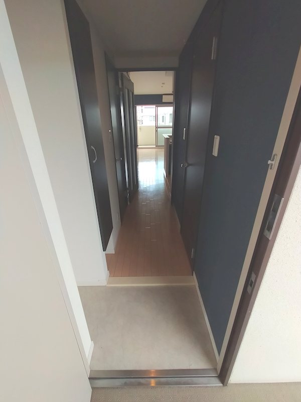 エミネンスコート 玄関