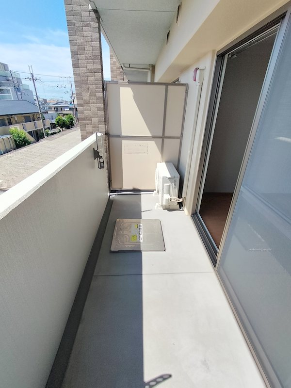 ﾊﾆｰｴｽﾄｩﾃﾞｨｵ ベランダ