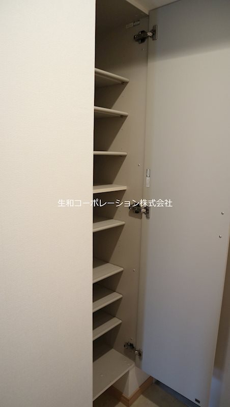 ナチュラルハウス 玄関