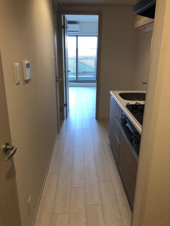 アール シティー 玄関