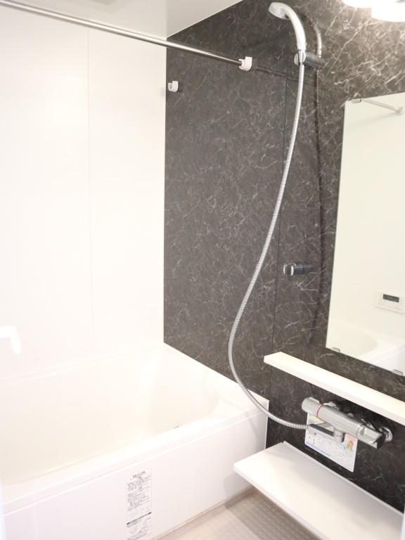 アール シティー 風呂画像