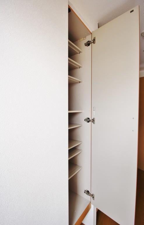 プロムナード岩楯 玄関