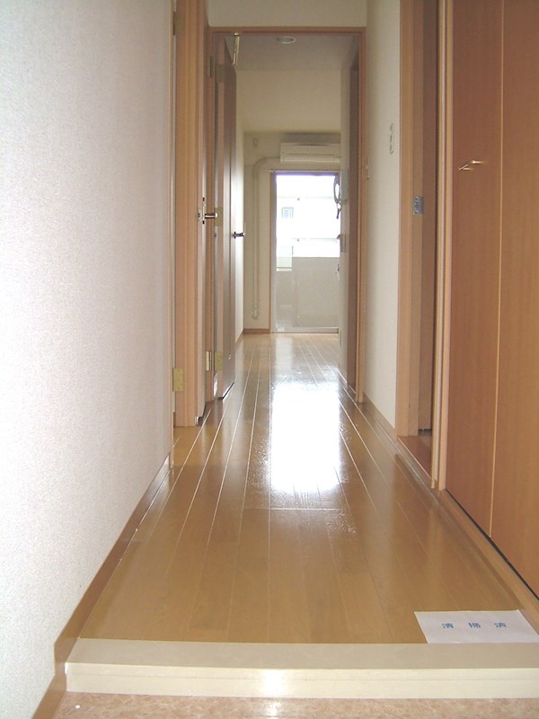 フェリシア 玄関