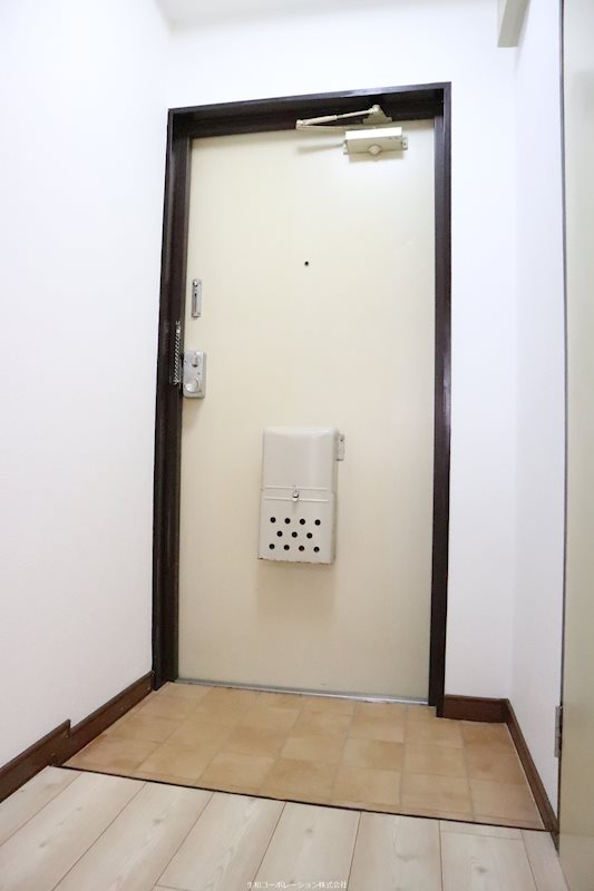 エクラ難波南 玄関