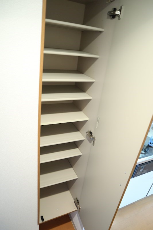 ライフシティ八幡 玄関