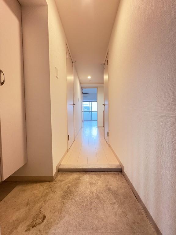 ヴィルヌーブ 玄関