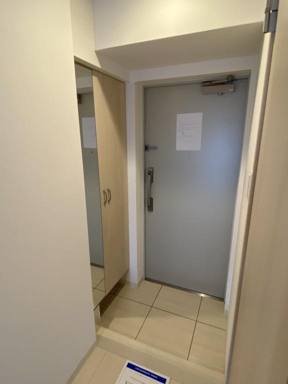 メゾンドフローレ野方 玄関