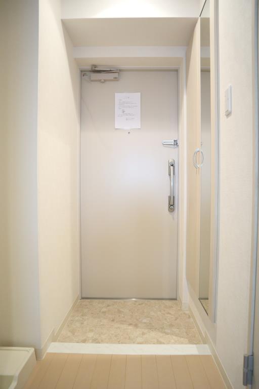 ロイヤルプレイス西荻窪 玄関