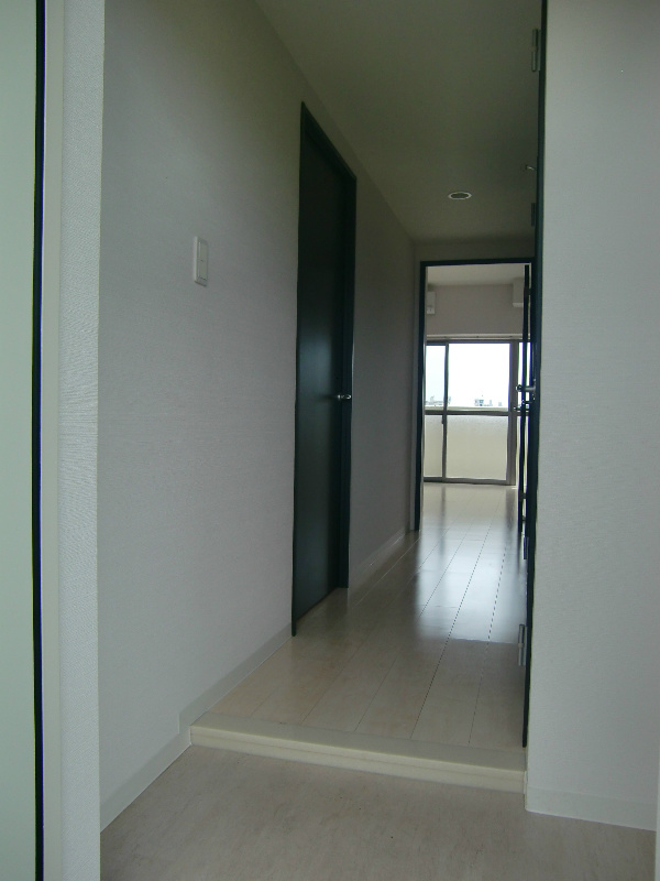 モントーレヒルズ東櫛原 玄関