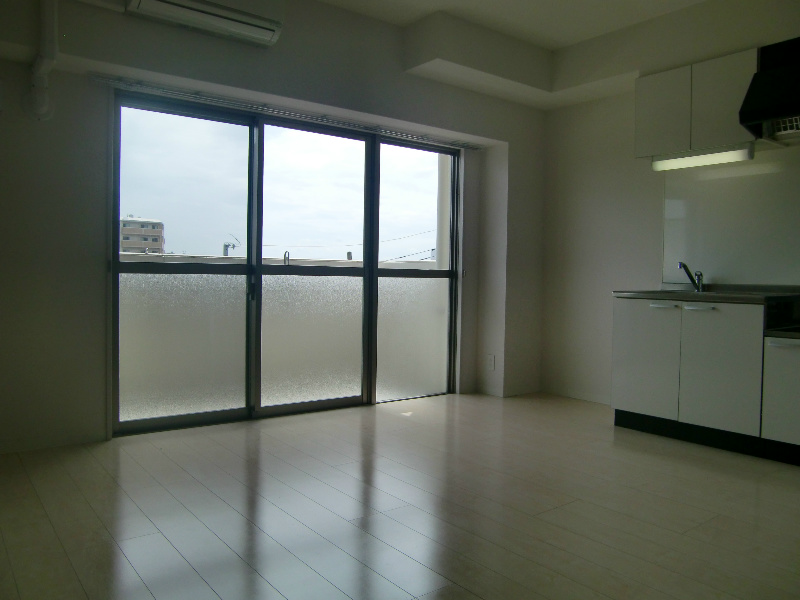 モントーレヒルズ東櫛原 リビング