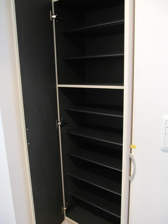 フォーチュン ドゥミール 玄関