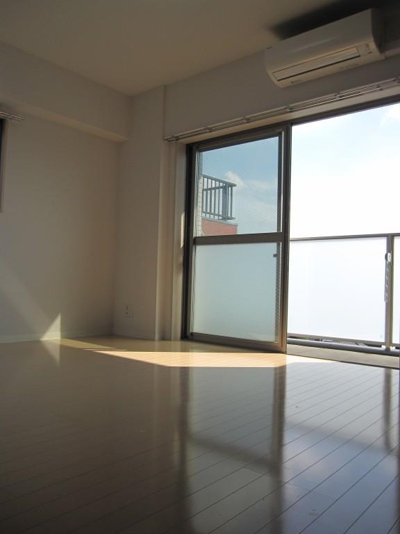 フォーチュン ドゥミール リビング