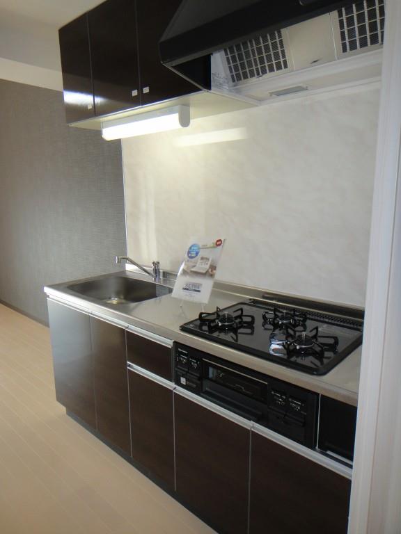 フォーチュン ドゥミール キッチン