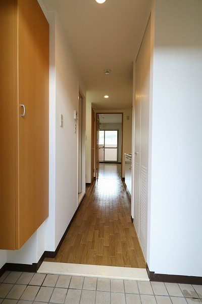 ラ・フォレスタ 玄関