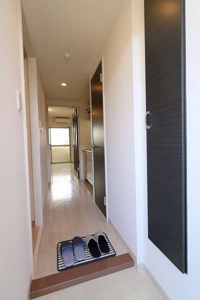 ローズコート花名 玄関