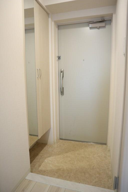 イルミナーレ学大 玄関