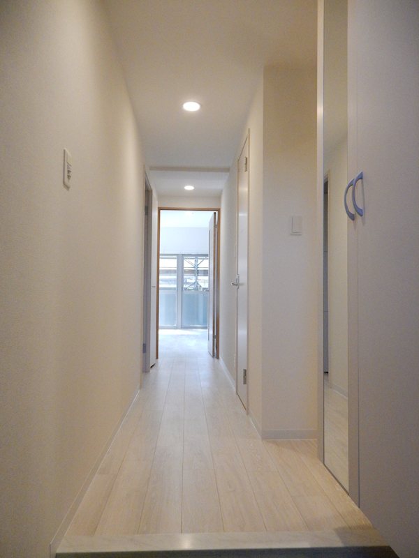 コンフォール京橋 玄関