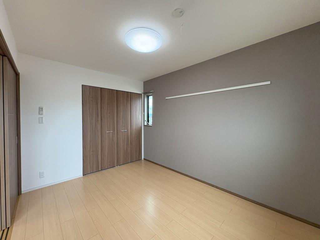 エクセラン朝妻 ベッドルーム