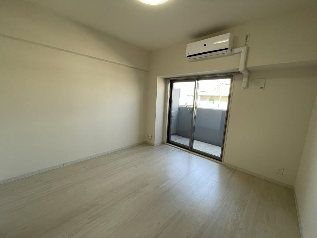 メイプル岩塚本通 ベッドルーム