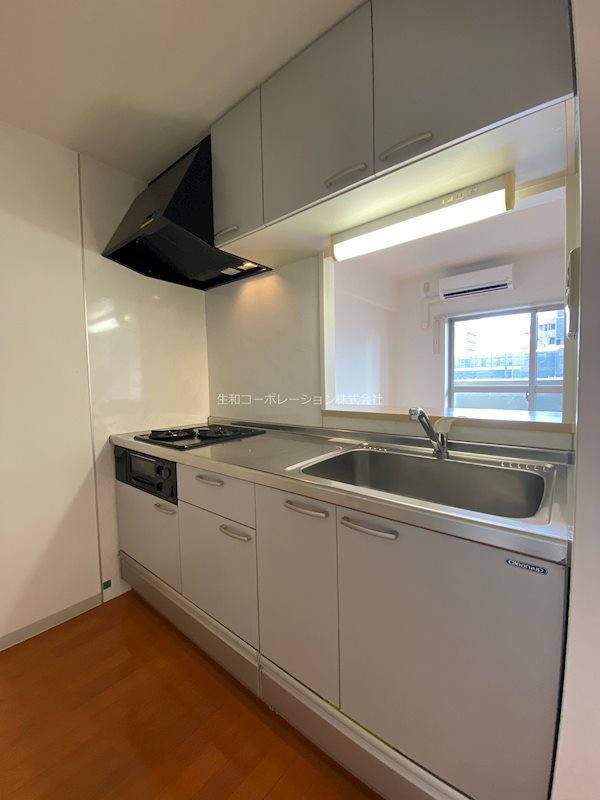 クウィンス トキワ ウラワ キッチン