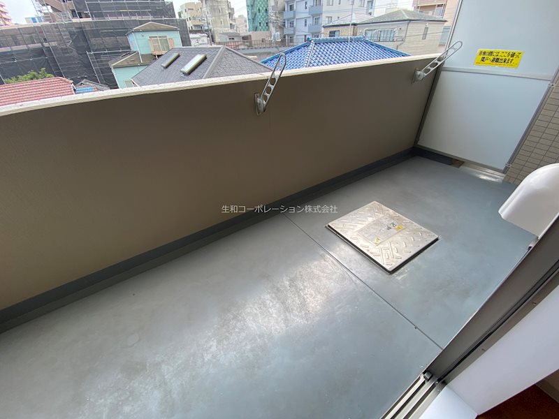 クウィンス トキワ ウラワ ベランダ