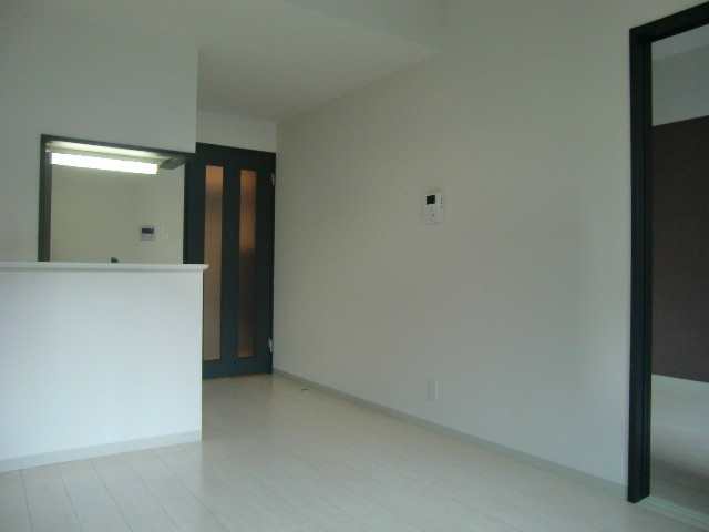 メゾンクラウン大手山 リビング