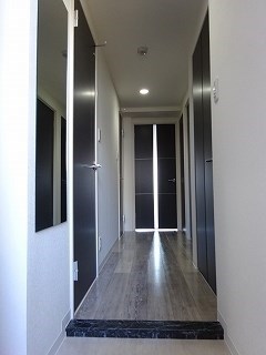 グランディール名古屋 玄関