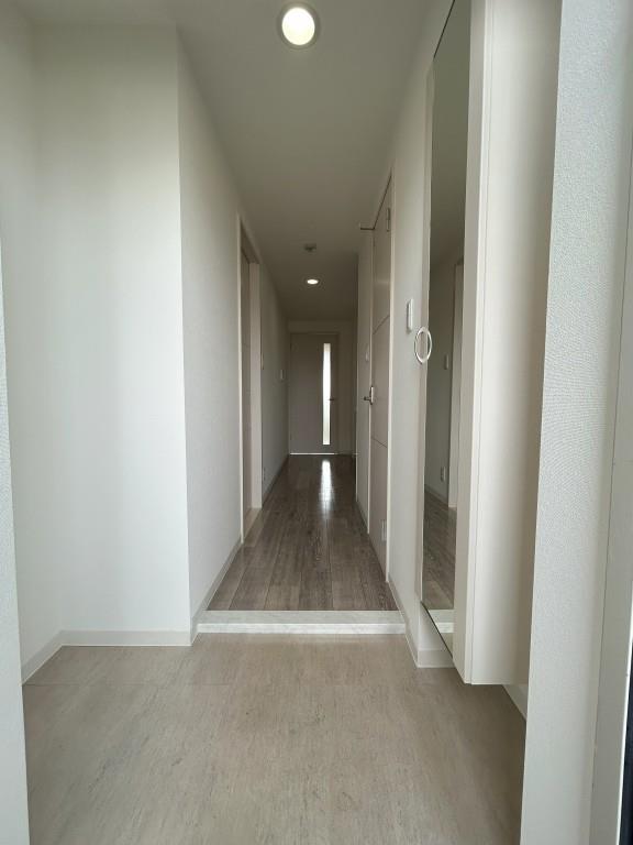 ル・ソレイユ 玄関