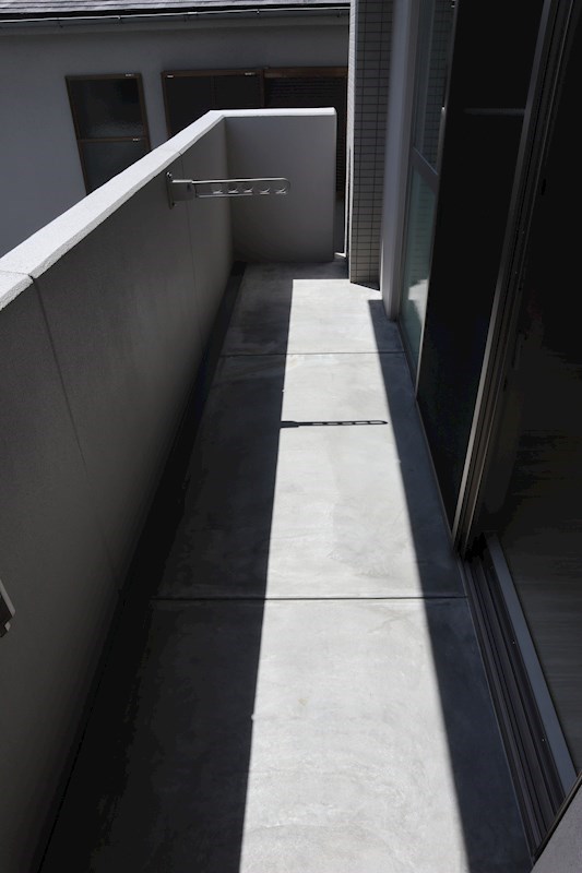 ヴィルヌーブエスケーエイチ ベランダ