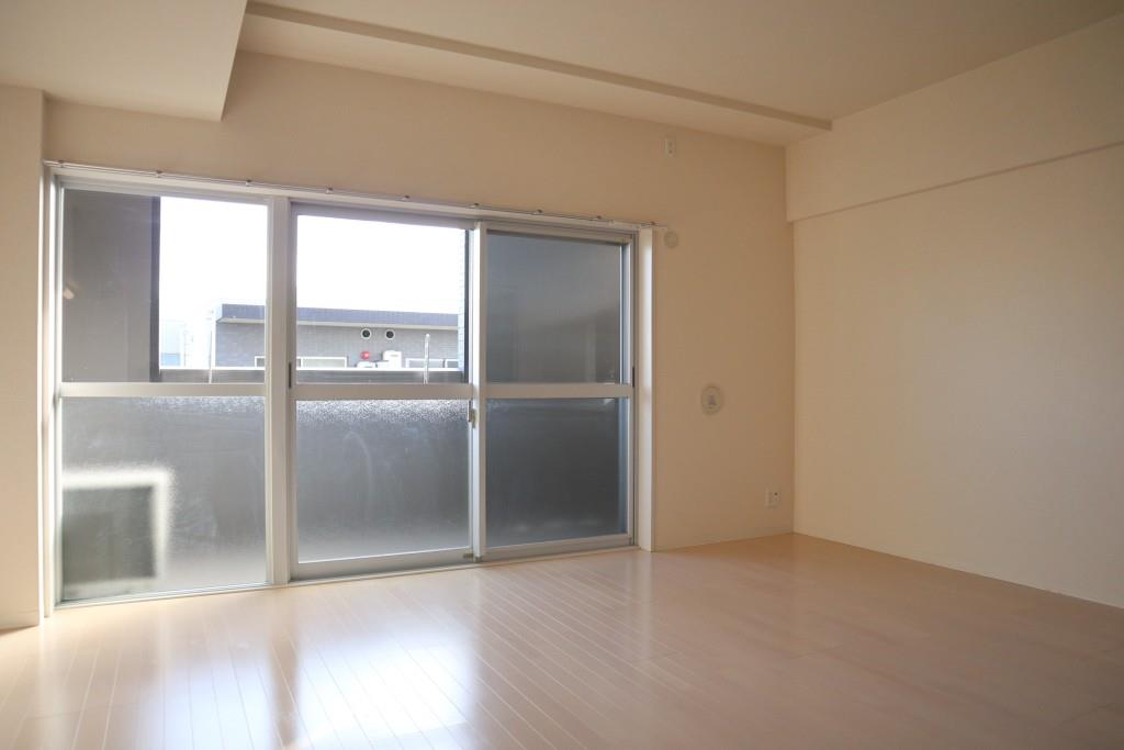 コンフォール浮間舟渡 リビング