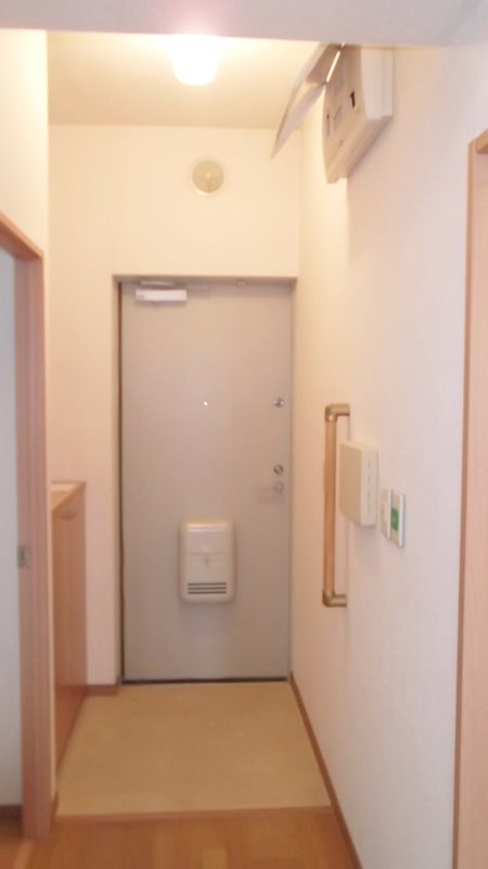 グリーンテラス園田 玄関