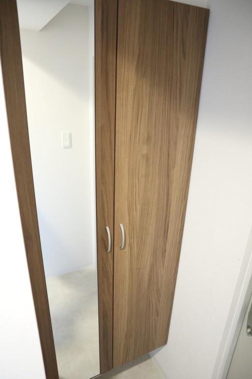 プラテリア弥生 玄関