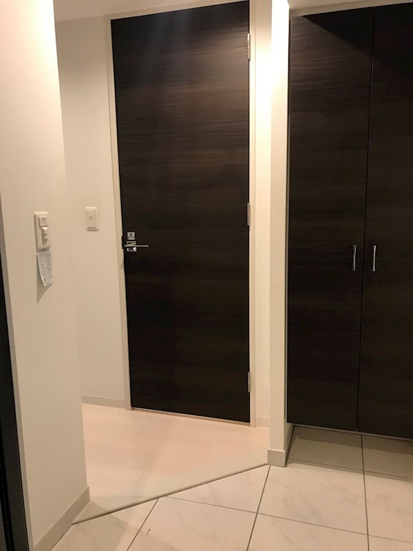 Fujiman北梅田 玄関