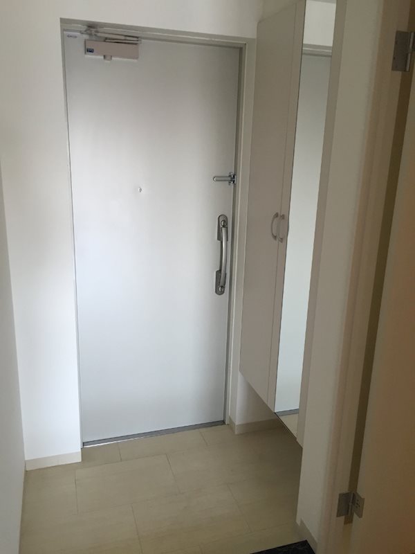 Alice Garden Esaka 玄関