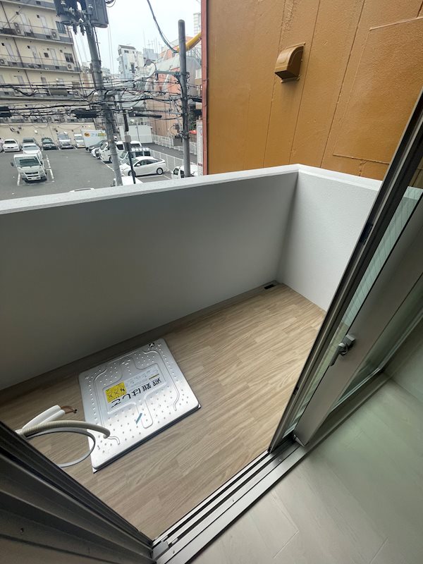 AKASHI ENTERPRISE ベランダ