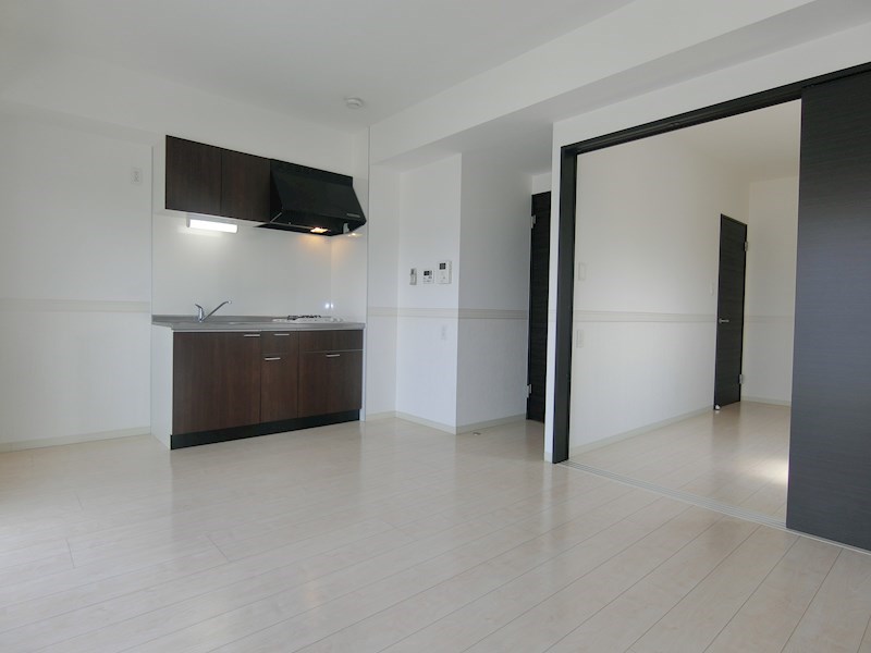 テイルガーデン博多 リビング