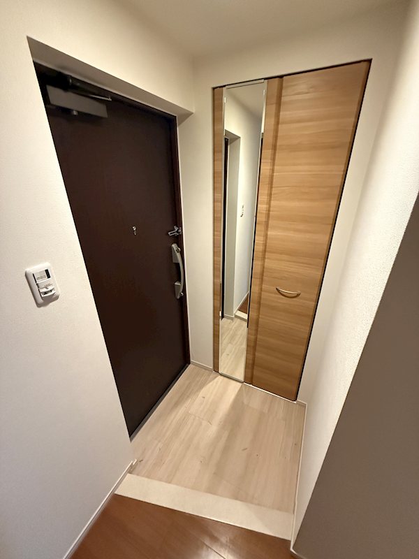 JASPER御堂筋本町 玄関