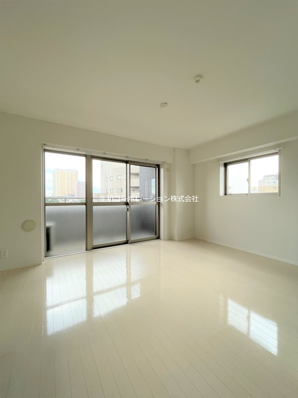 福信館 リビング