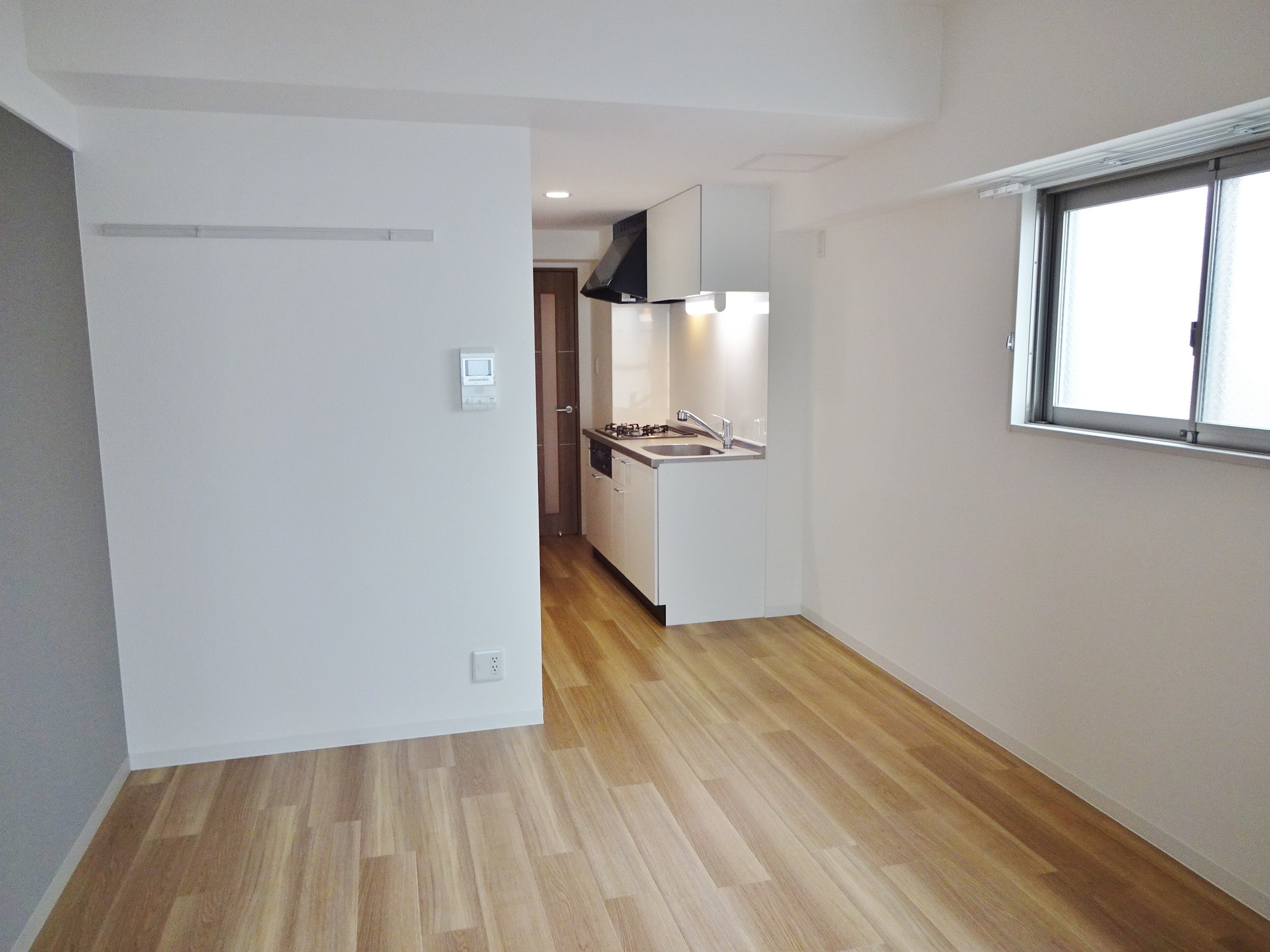 グランブルー高槻 リビング