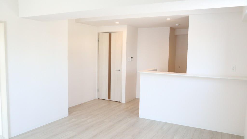 COMFORT RESIDENCE NIPPORI リビング