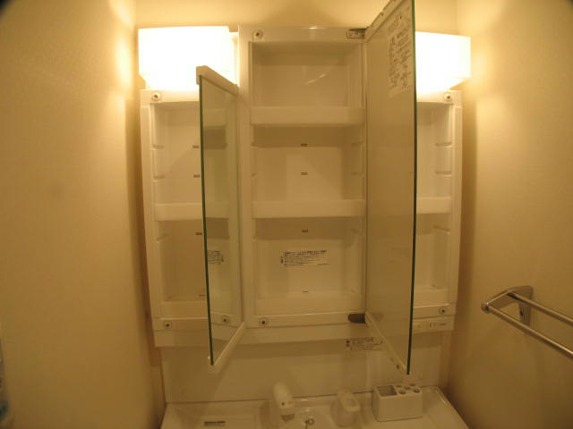 フラン･カジヤ その他2