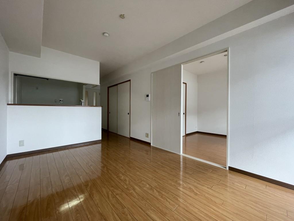 グランドールみと リビング