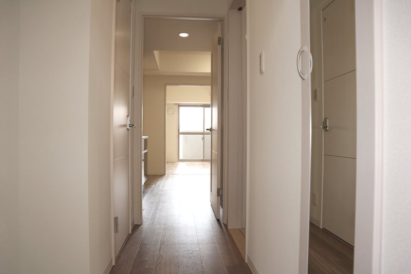 エスカルコート 玄関