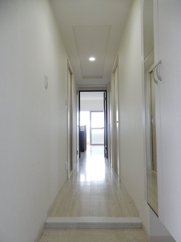 ドゥージエム京橋 玄関