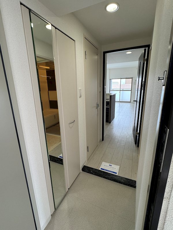 プログレッセ新大阪 玄関