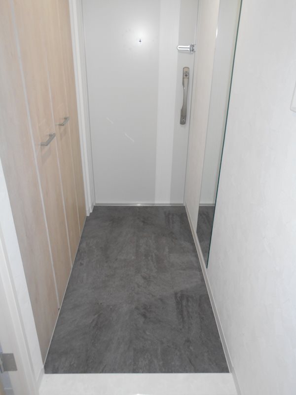 エルヴィータ 玄関