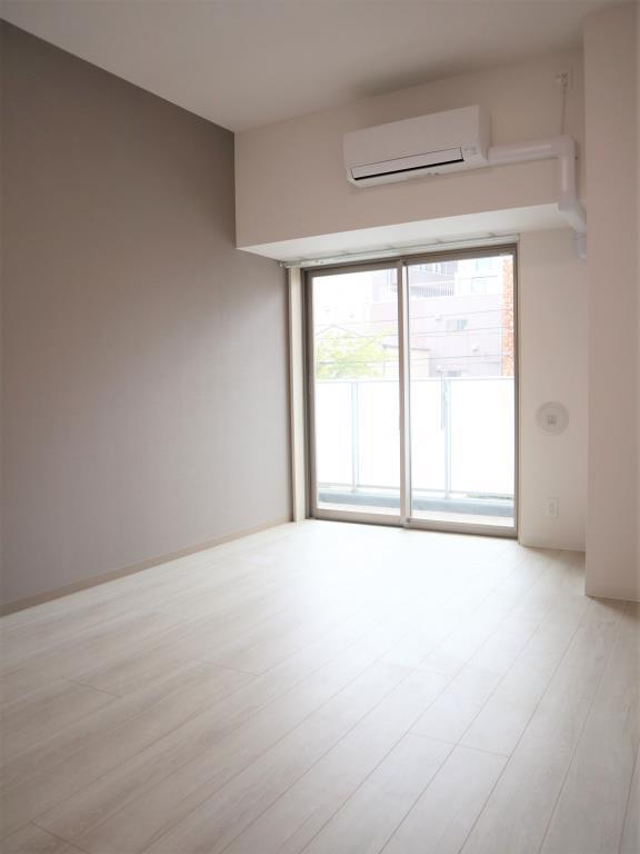 サランコート ベッドルーム